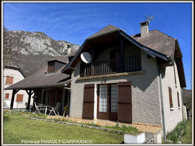 Maison à vendre 8 pièces AGOS VIDALOS (65) — photo du bien