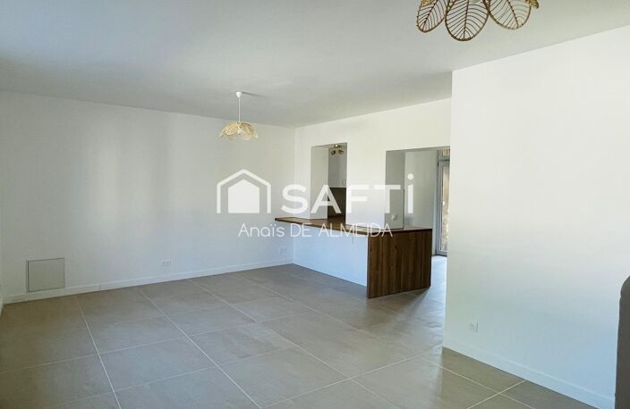Posez vos valises dans cette maison entièrement rénovée, lumineuse et prête à vivre ! — photo 4