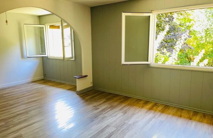 Vente maison 4 pièces 90 m² La Salvetat-sur-Agout (34330) — photo 2
