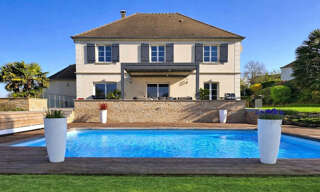Maison 8 Pièces 214 m² à vendre à Luzarches (95270)