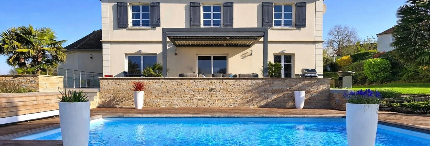 Maison 8 Pièces 214 m² à vendre à Luzarches (95270)