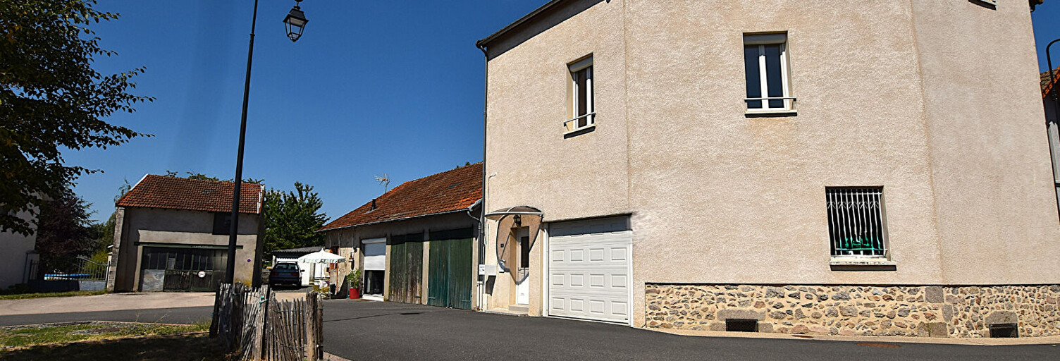 Maison 4 Pièces 127 m² à vendre à Le Mayet-de-Montagne (03250)