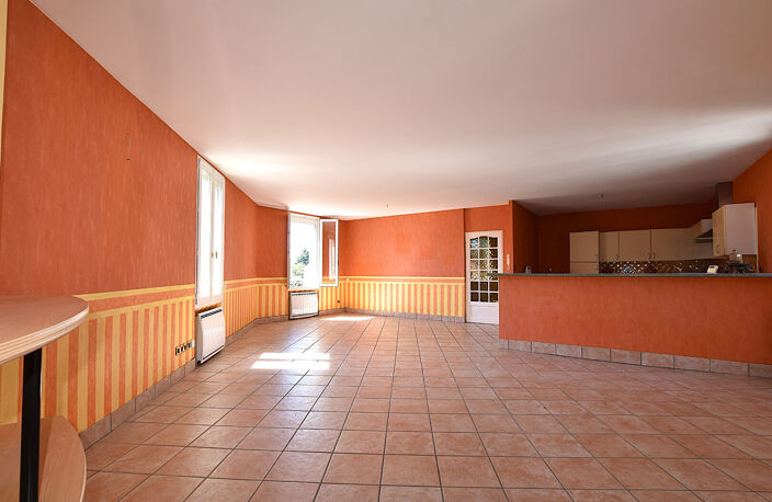 MAISON DE VILLAGE 123M². LE MAYET DE MONTAGNE — photo 5