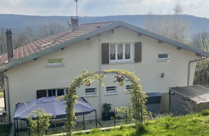 Vente Maison de village 8 pièces — photo 2