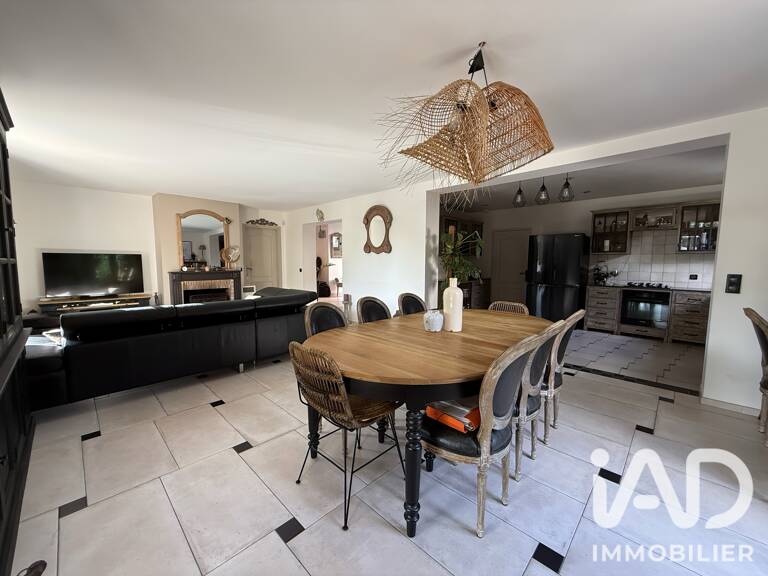 Vente Maison/villa 9 pièces — photo 1
