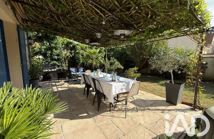 Vente Maison/villa 9 pièces — photo 2