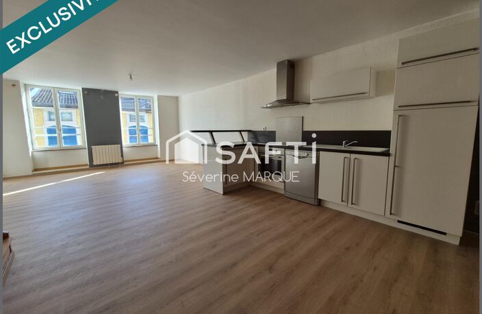 Appartement avec petit extérieur et cave. — photo 3