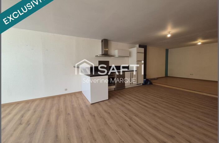 Appartement avec petit extérieur et cave. — photo 4