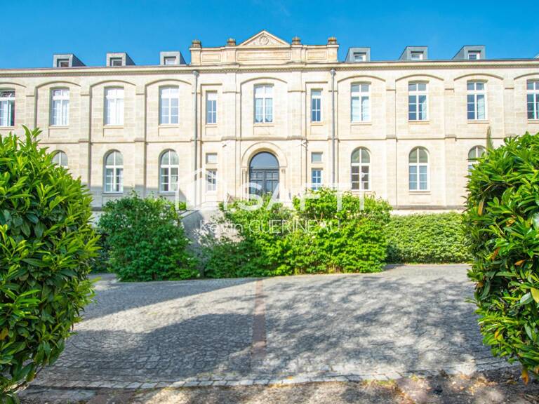 BORDEAUX Appartement de standing 2 chambres et cellier. — photo 1