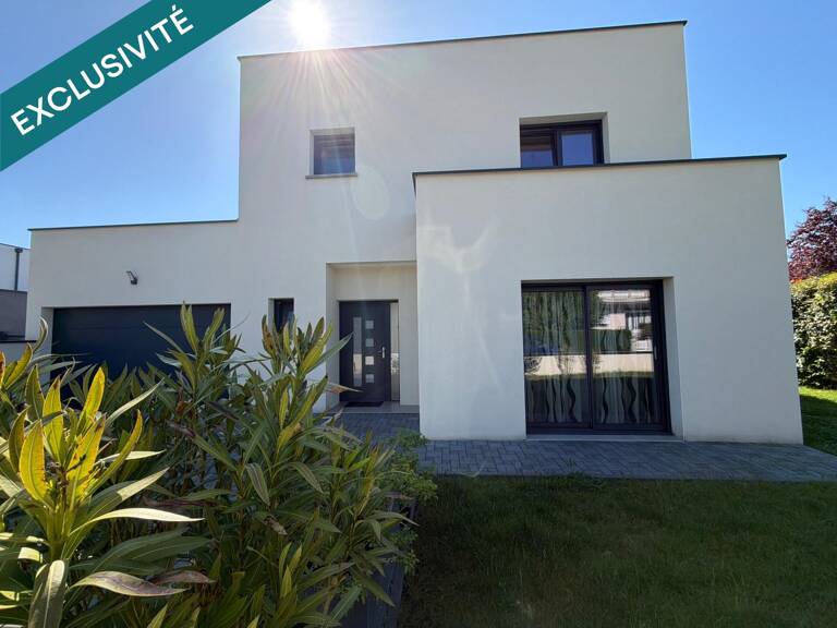 Les Mesneux  Maison contemporaine de 170 m²  4 chambres — photo 1