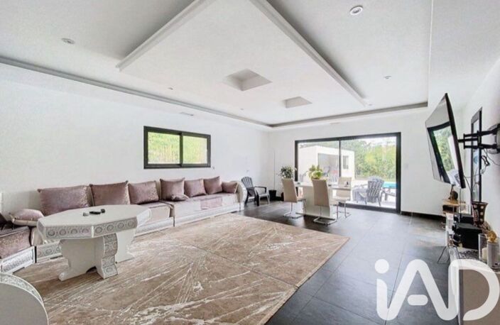 Vente Maison/villa 5 pièces — photo 2