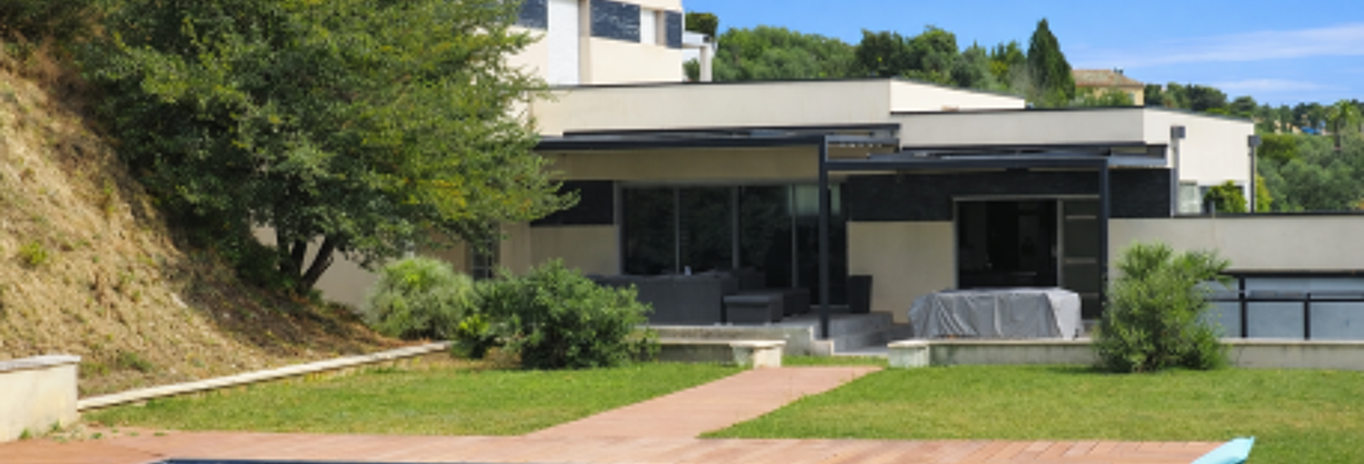 Maison 7 Pièces 399 m² à vendre à Rochefort-du-Gard (30650)