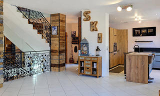 Maison 7 Pièces 217 m² à vendre à Tarentaise (42660)