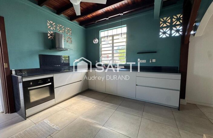 CHARMANTE VILLA T5 AVEC PISCINE ET TERRASSE — photo 4