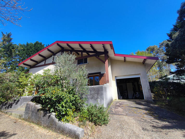 MAISON TRADITIONNELLE TYPE T5 - PROCHE LAC & OCEAN — photo 1