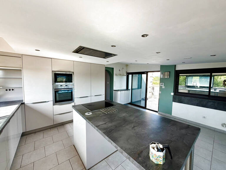 Vente propriété, pavillon +  bâtiment de 700 m2 env sur terr — photo 1