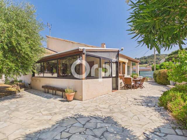 PÉGOMAS - PLAIN-PIED - 4 CHAMBRES - STATIONNEMENTS — photo du bien