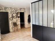 A vendre maison d'architecte avec piscine, 5 chambres, 2 garages et vaste pièce de vie — photo 2