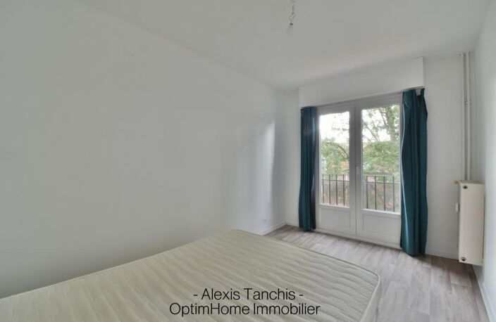 Saint-André-lez-Lille – T3 lumineux 2 chambres avec parking collectif et cave — photo 5