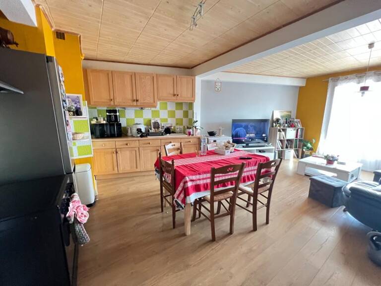 Appartement à vendre 3 pièces CHAUFFAILLES (71) — photo 1