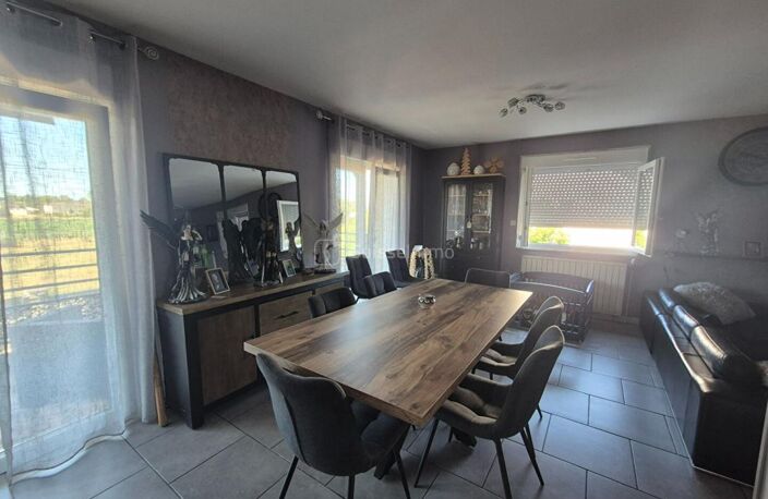 Maison  5 pièce(s) 130  m2 Saint-Loup-sur-Semouse — photo 4