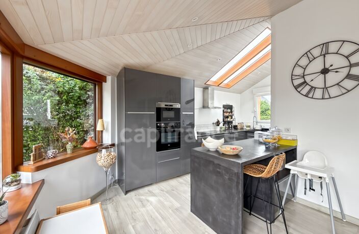 LE RELECQ-KERHUON – BELLE MAISON FAMILIALE DE 151 M² – 4 CHAMBRES – JARDIN – GARAGE — photo 3