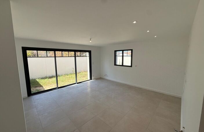 Appartement à vendre 3 pièces SAINT JEAN D'ILLAC (33) — photo 2