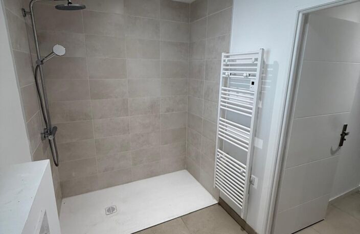Appartement à vendre 3 pièces SAINT JEAN D'ILLAC (33) — photo 4