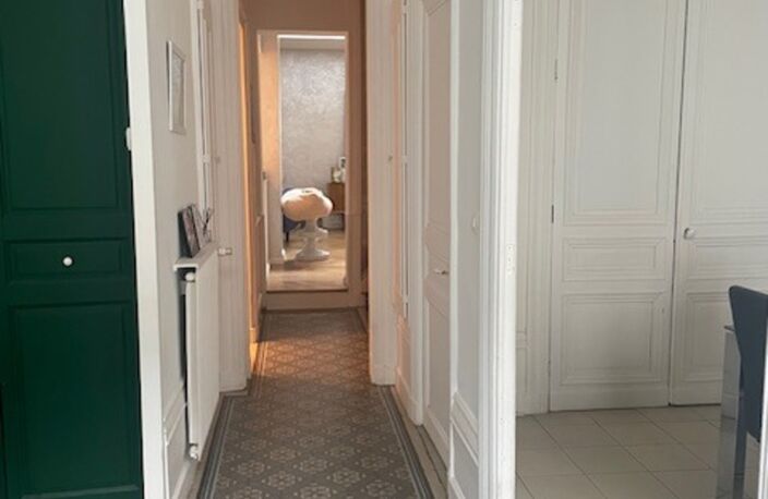 DEPT DE LA VIENNE (86) A VENDRE Maison BOURGEOISE TYPE 8 pièces A CHATELLERAULT (86) — photo 5