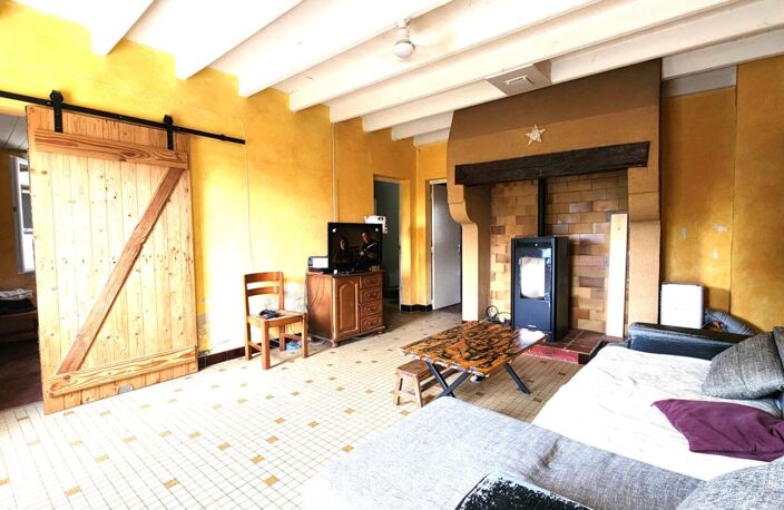 Maison 145m² - 3 000 m² de terrain - dépendances — photo 2