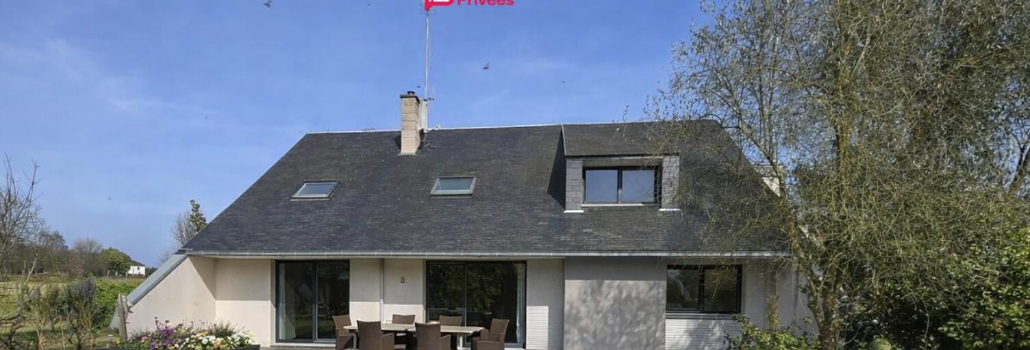 Maison 9 Pièces 229 m² à vendre à Grandparigny (50600)