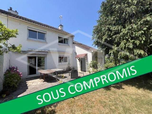 Maison 6 pièces 100 m² à Combs-la-Ville — photo du bien