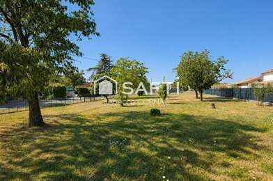 Terrain  82000 €