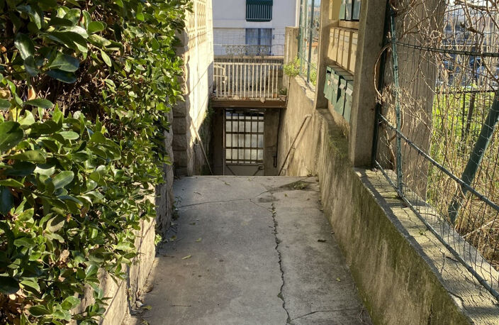 Immeuble de rapport à Vendre — photo 2