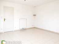 Maison de plain-pied 3 chambres avec jardin et stationnement privatif. — photo 2