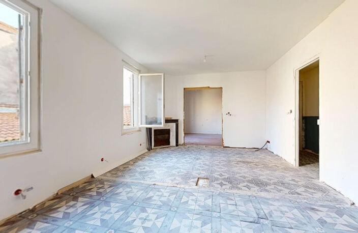 APPARTEMENT DE CARACTÈRE AU COEUR DU CENTRE HISTORIQUE   PLAC — photo 3