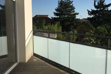 Appartement 3 pièces 870 €