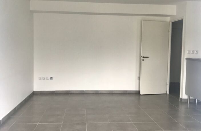 Location appartement 3 pièces 63 m² à Tournefeuille (31170) — photo 4