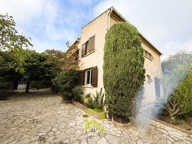 VILLA AVEC DEPENDANCE — photo 2
