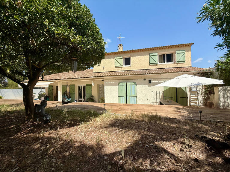 La Crau- La Moutonne - Villa 9 pièces-226m2 avec Piscine + 4 — photo 1