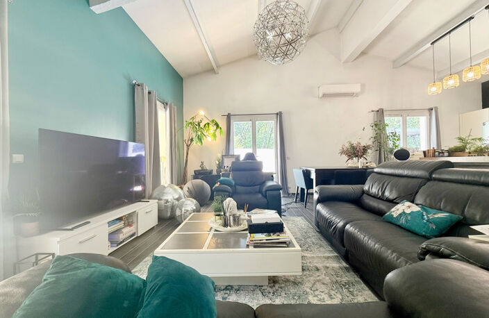 La Crau- La Moutonne - Villa 9 pièces-226m2 avec Piscine + 4 — photo 5