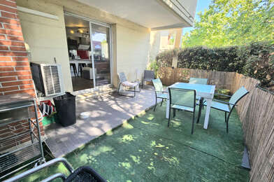 Appartement 3 pièces 897 €