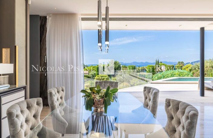 PROPRIETE EXCEPTIONNELLE - CAP D'ANTIBES - VUE MER - PISCINE - T — photo 4