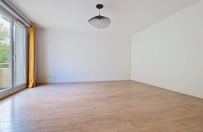 MAGNIFIQUE APPARTEMENT TYPE 4 AVEC BALCON /TERRASSE — photo 2