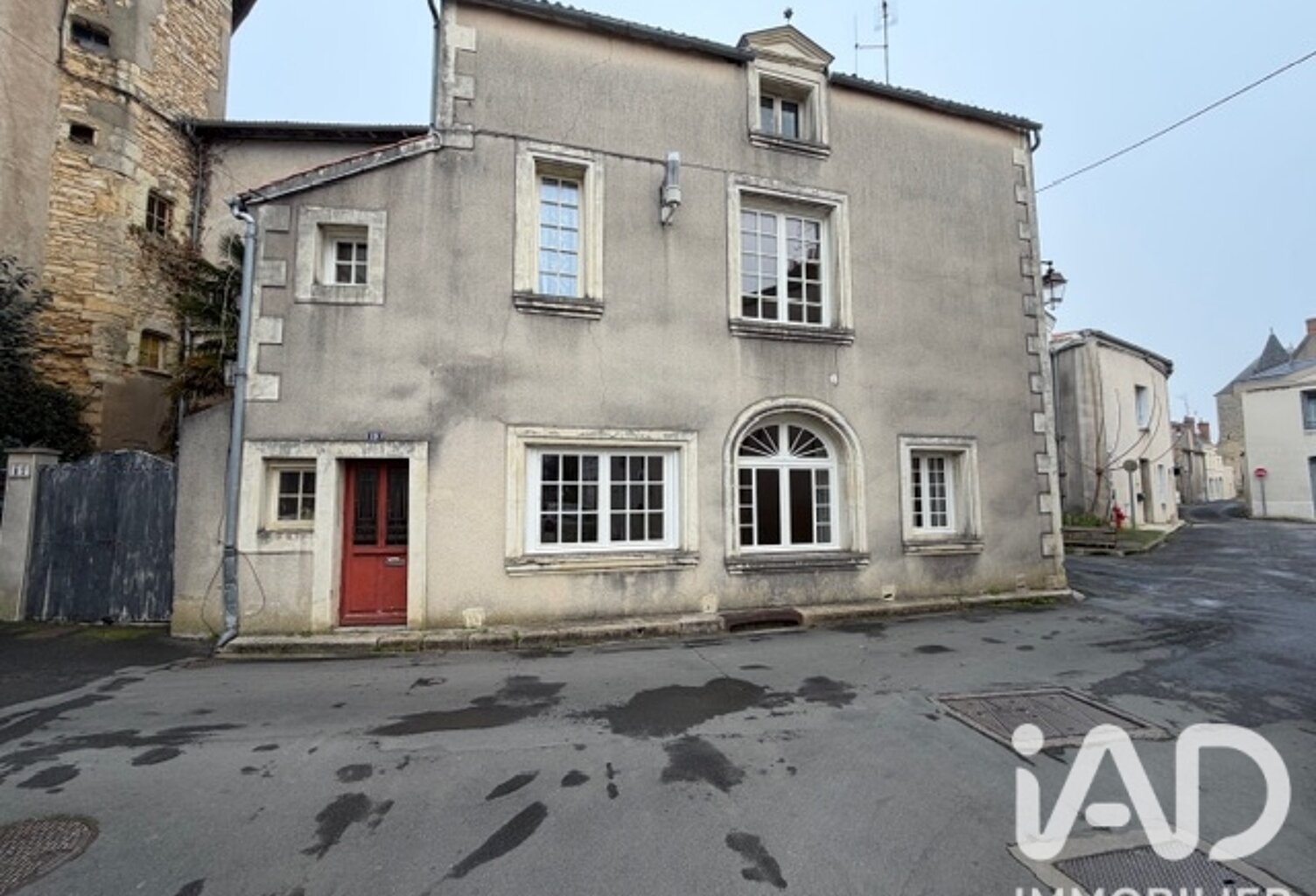 Vente Immeuble 182 m&sup2; — photo 1