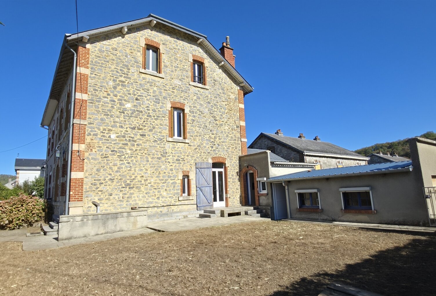 Vente Maison/villa 7 pièces — photo 1