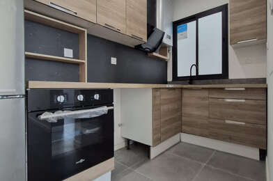 Appartement 3 pièces 890 €