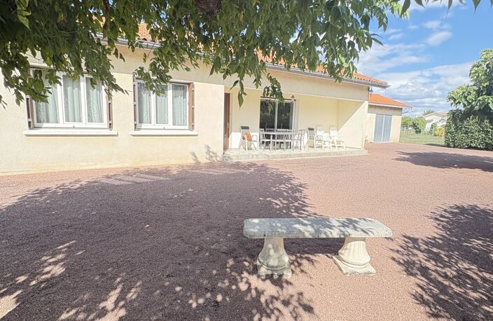 Vente Maison/villa 4 pièces — photo 2