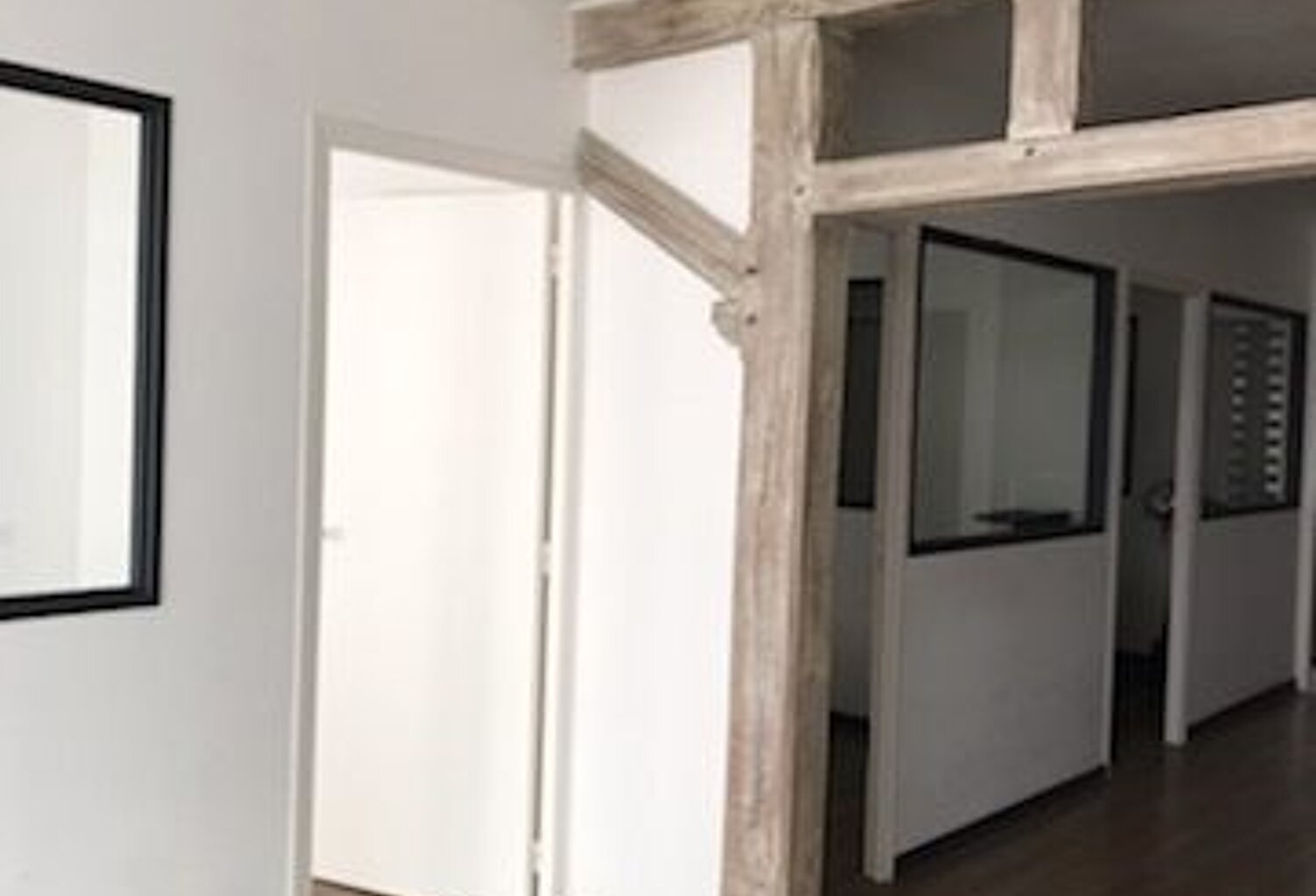 Local commercial Bureau — photo 1