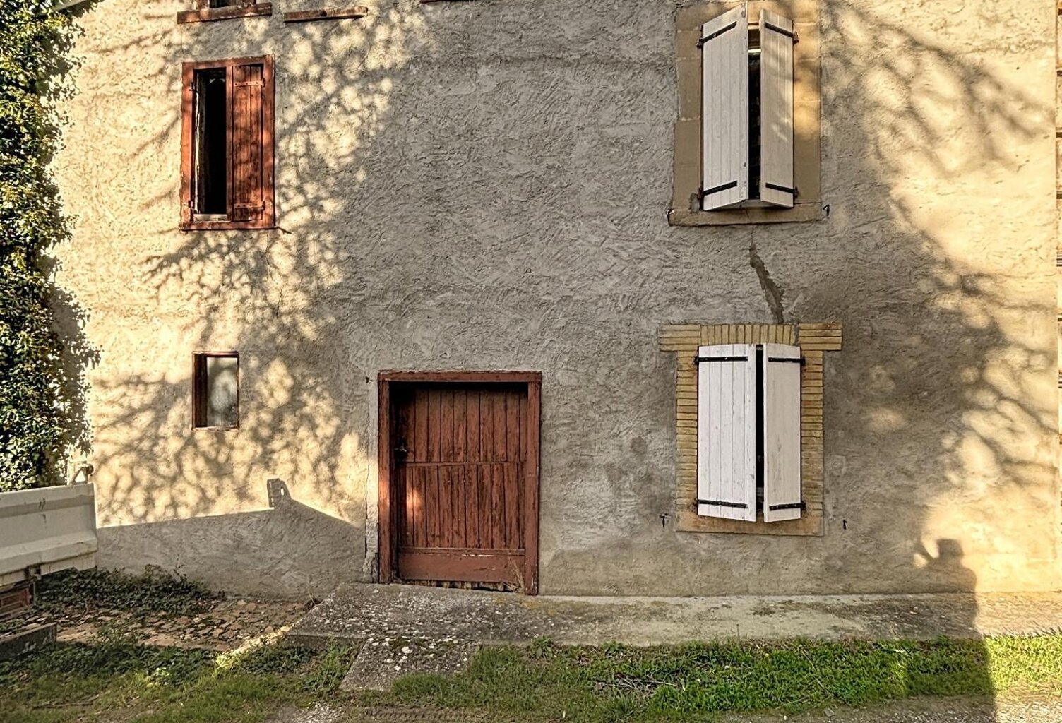 La Pomarède  Charmante maison en pierre avec fort potentiel — photo 1